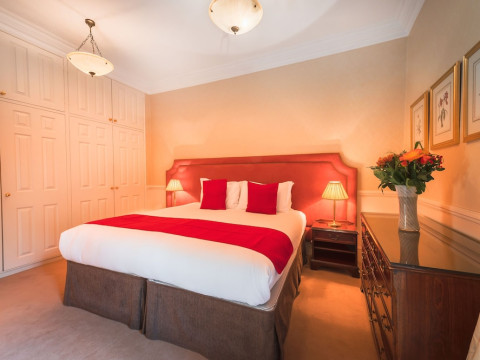 10 Curzon Street By Mansley Serviced Apartments