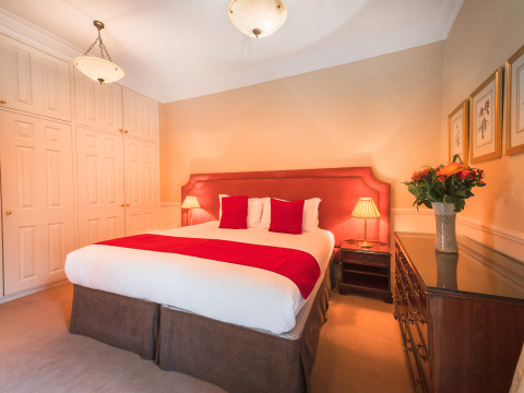 10 Curzon Street By Mansley Serviced Apartments