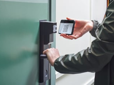 10 OPERA BY HAPPYCULTURE