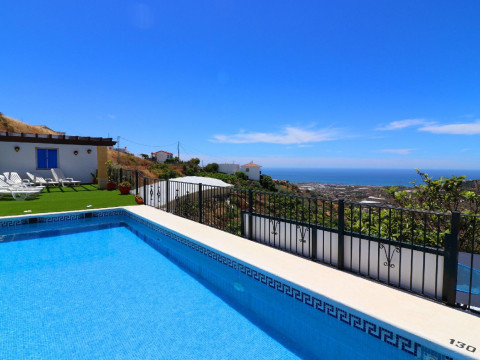 1090 Villa Las Flores