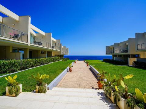 19 Summer Suites