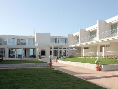 19 Summer Suites