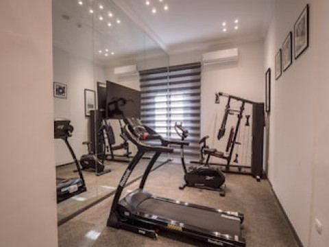 1920S BOUTIQUE HOTEL AND RESTAURANTS