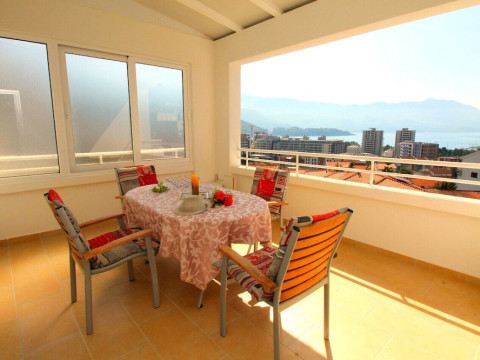 2 Bdr Seaview Apartment Budva