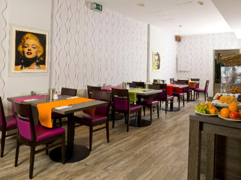 24hours Apartment Hotel