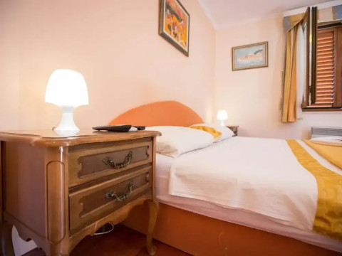 5 Bedroom Holiday Home With Balcony