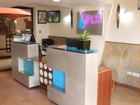 67 AIRPORT HOTEL