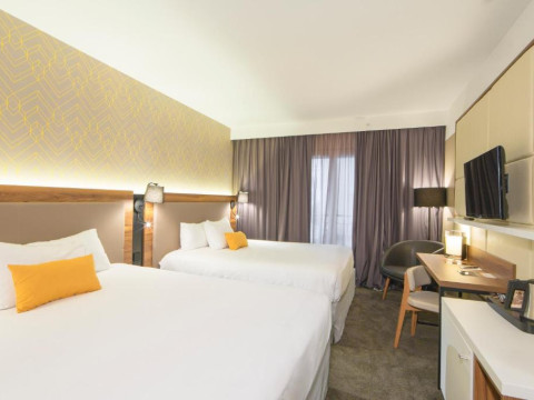 A magical journey – L’Elysee Va, D’Europe Disneyland 