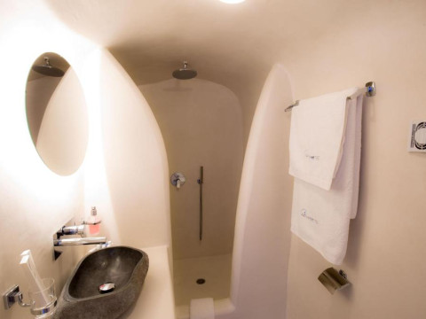 Abyssanto Suites & Spa by Apolafsi