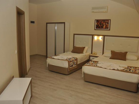 Cormoran Resort CM