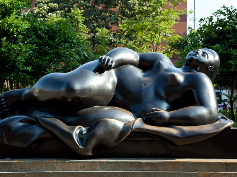 ACEASTA este COLUMBIA