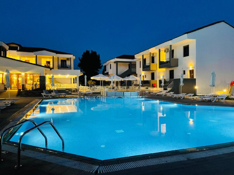Acrotel Lily Ann Village Hotel