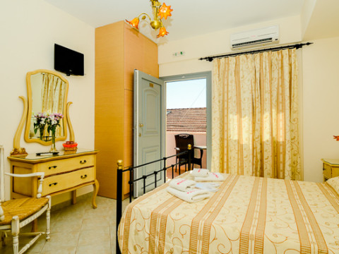 ACROTHEA HOTEL
