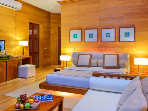 Adaaran Prestige Water Villas Resort