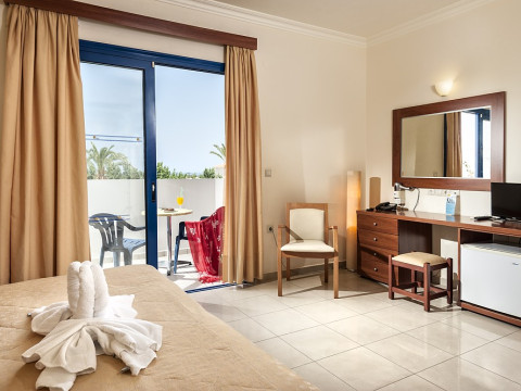 ADELAIS HOTEL