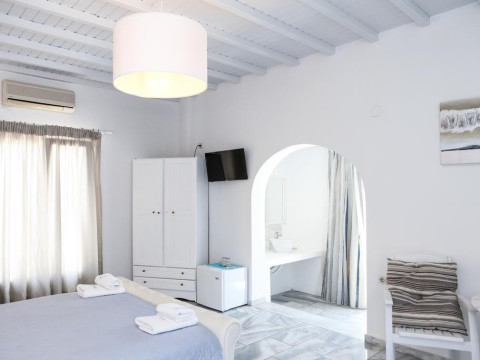 Adelmar Hotel & Suites