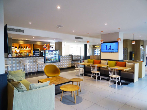 Adevarata distractie e aici – Campanille Val de France Disneyland