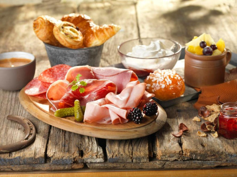 Adevarata distractie e aici – Disney Hotel Cheyenne 