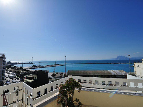 Adonis City Hotel