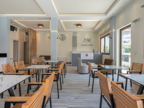 Adonis Hotel