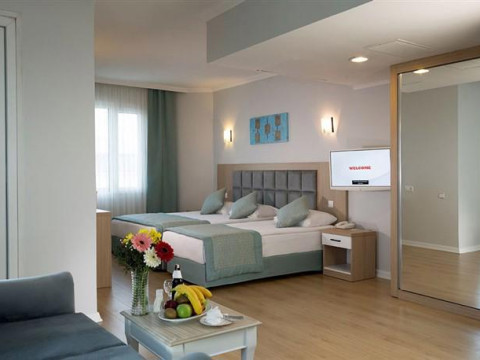 Kriss Hotel 