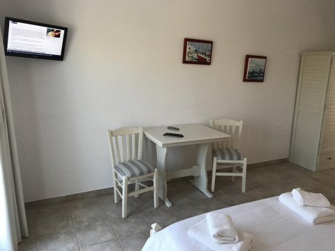 Adonis Hotel Apartments