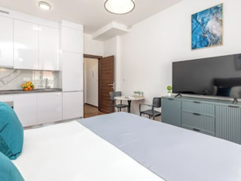 ADRIATIC APARTMENTS