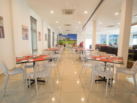 Adya Hotel Chenang