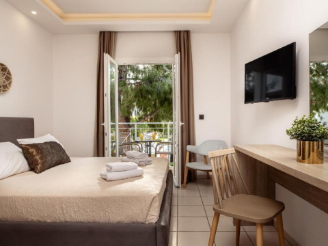 Hotel Aeolos Boutique Hotel & Suites