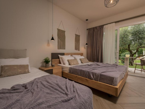 Hotel Aeolos Boutique Hotel & Suites