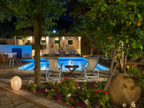Aeolos Hotel(F)