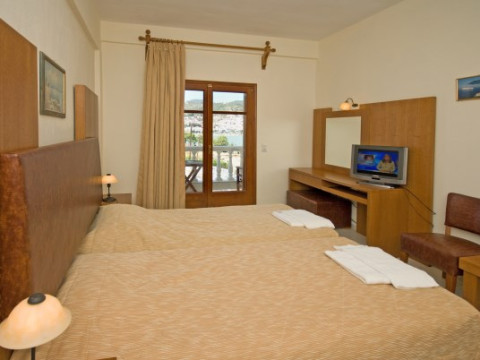 Aeolos Hotel