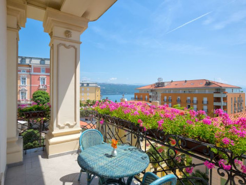 Agava Hotel