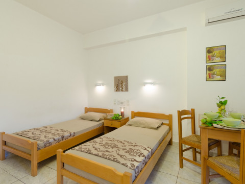 AGLAIA STUDIOS & APARTMENTS