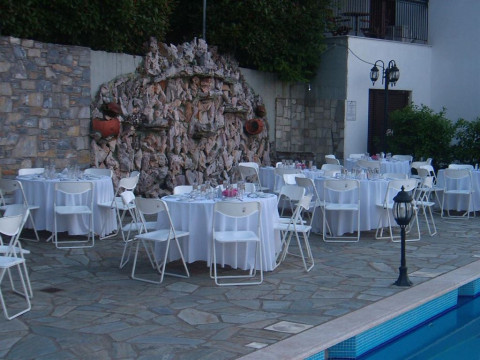 Aglaida Hotel and Apartments