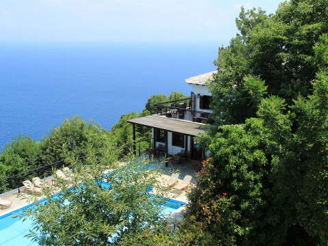 Aglaida Hotel and Apartments