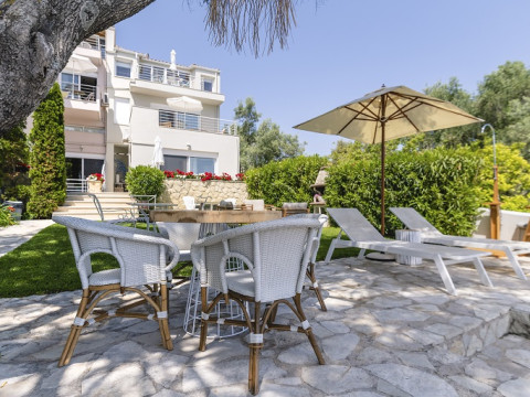 Agnadi Suites