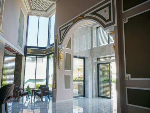 Agnes Deluxe Hotel