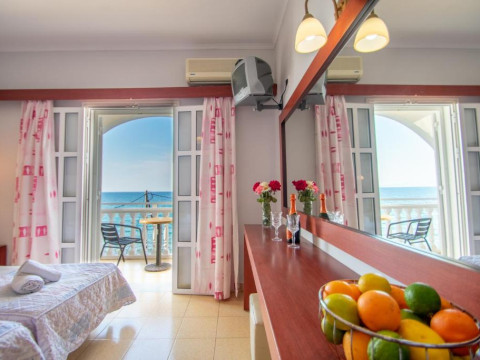 Agoulos Beach Hotel