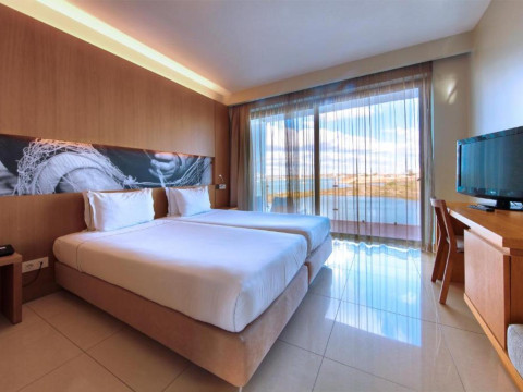 Agua Hotels Riverside