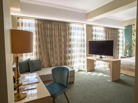 Airotel Stratos Vassilikos Hotel
