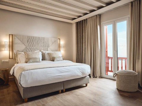 AK Mykonos