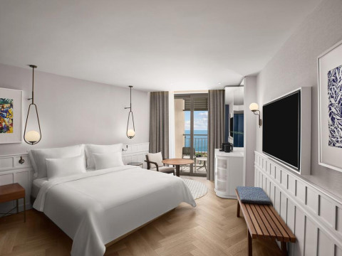 Akra Hotel