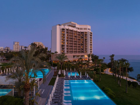 AKRA HOTEL