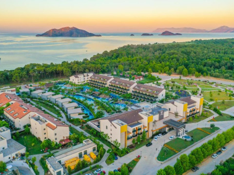 AKRA FETHIYE TUI BLUE SENSATORI