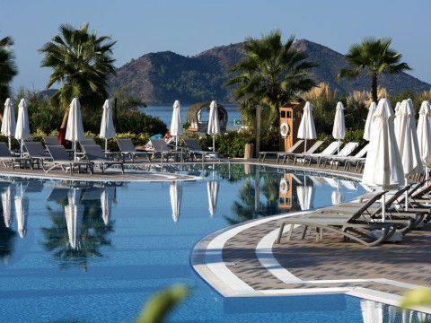 AKRA FETHIYE TUI BLUE SENSATORI