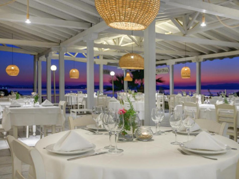 Akrathos Beach Hotel