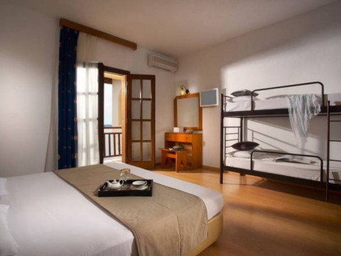 Akrathos Beach Hotel