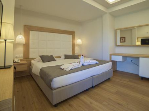 Akron Seascape Resort Hotel