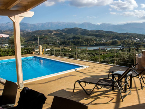 Aksos Suites Accessible Accommodation